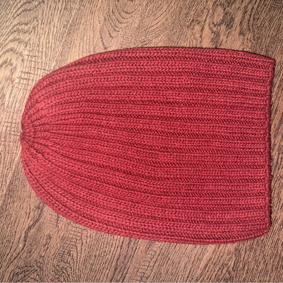 Brandy Melville Maroon Beanie - Picture 3 of 3